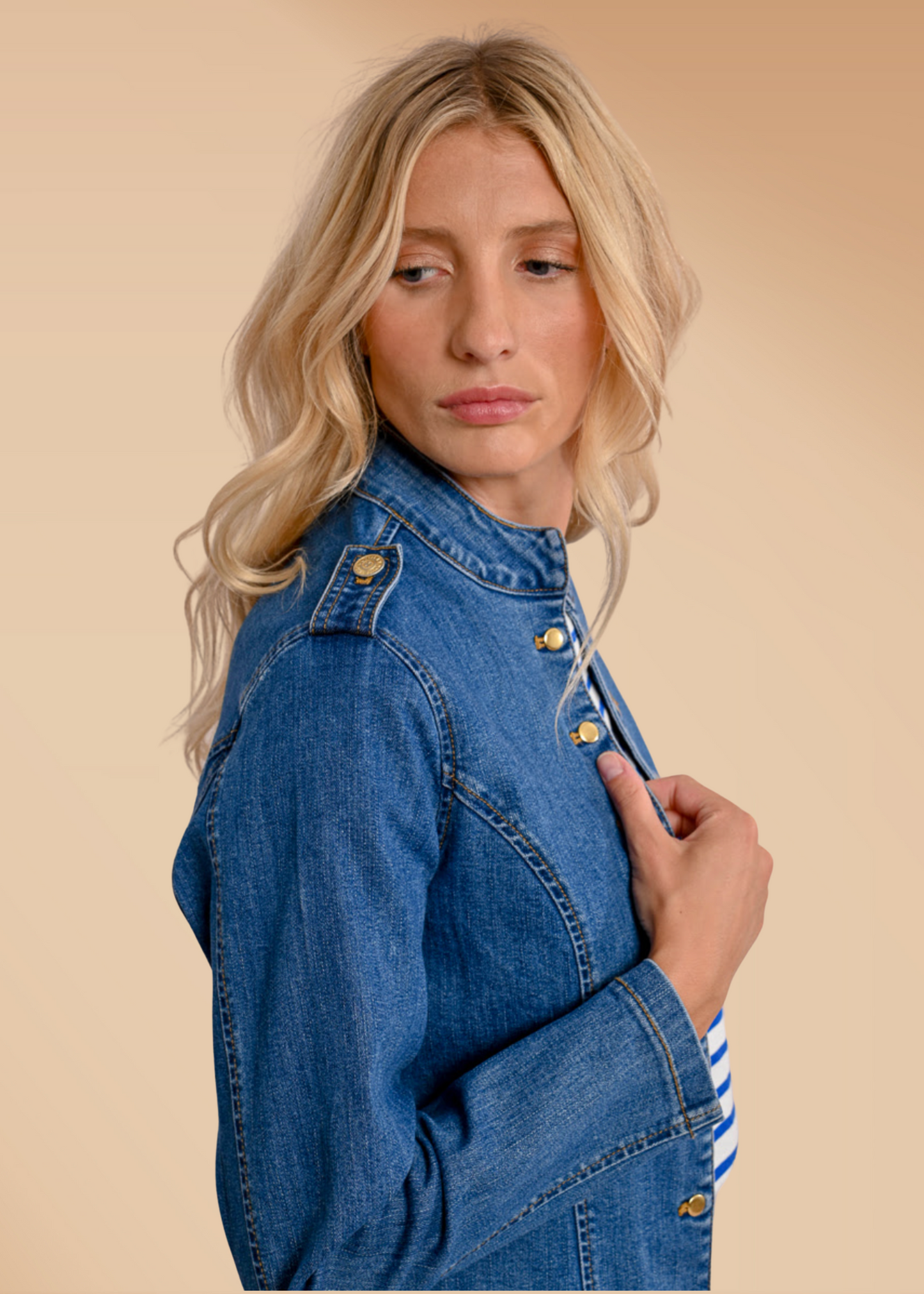 Veste en Jean avec Boutonnière