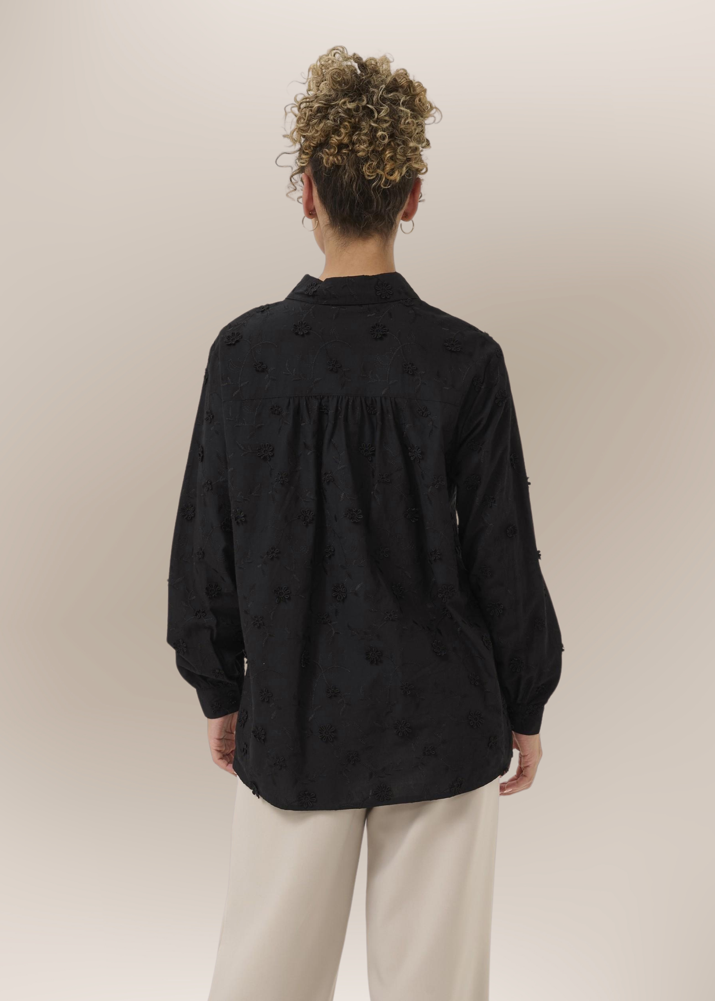 Chemise Fleurs Brodées