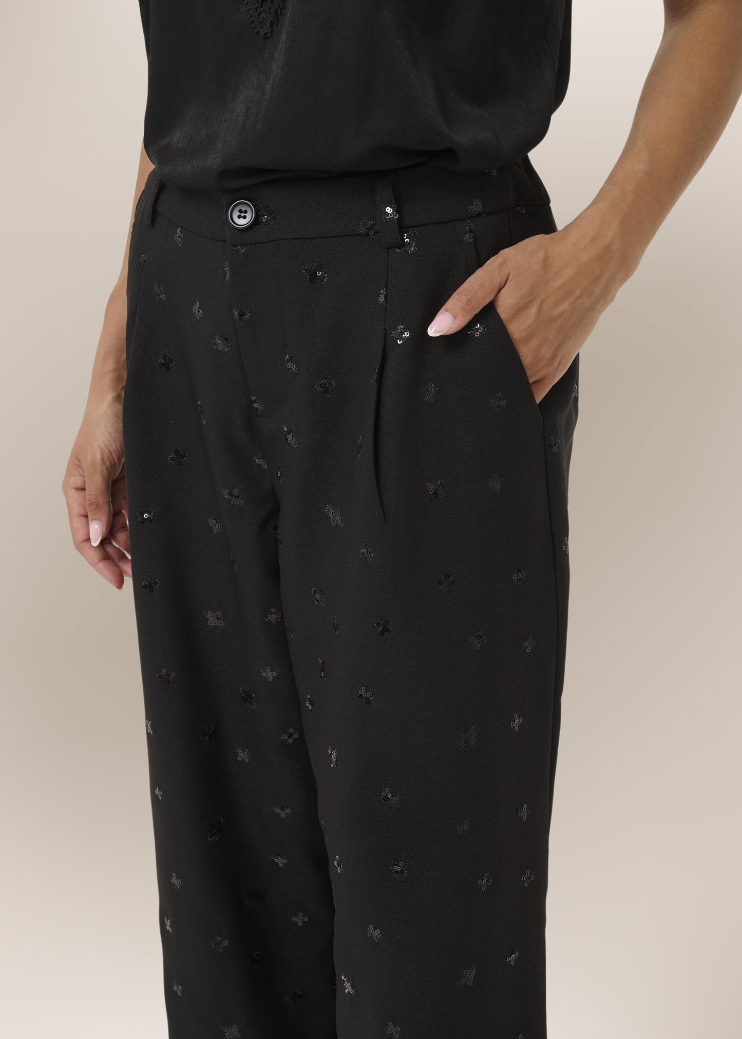 Pantalon Large à Pince Détails Sequins