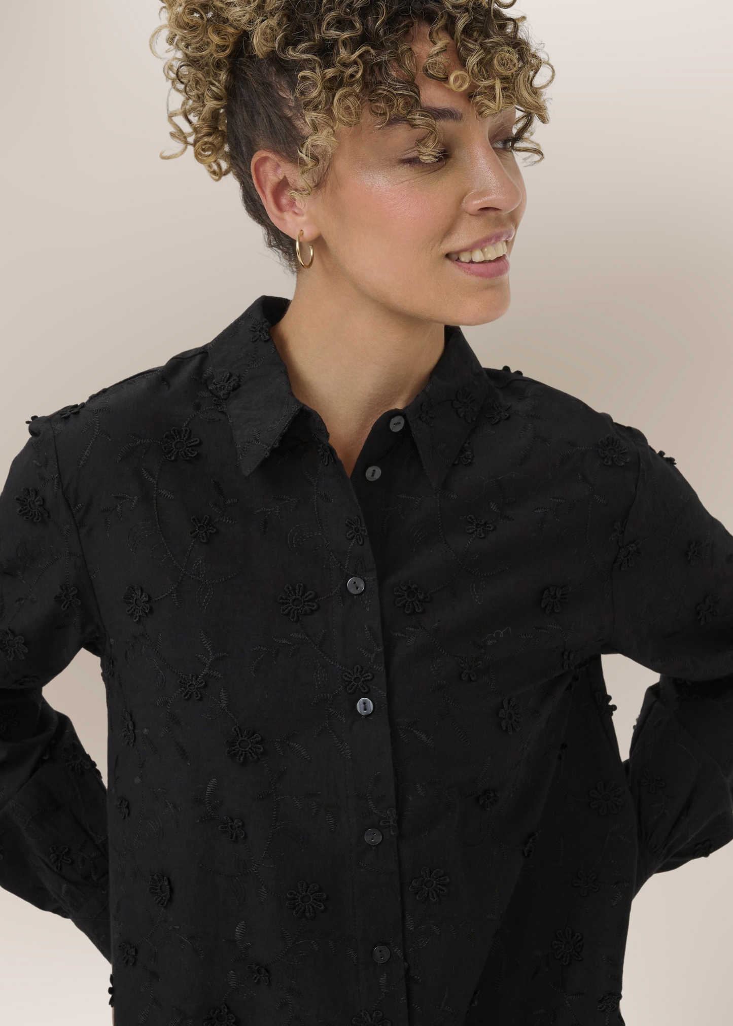 Chemise Fleurs Brodées