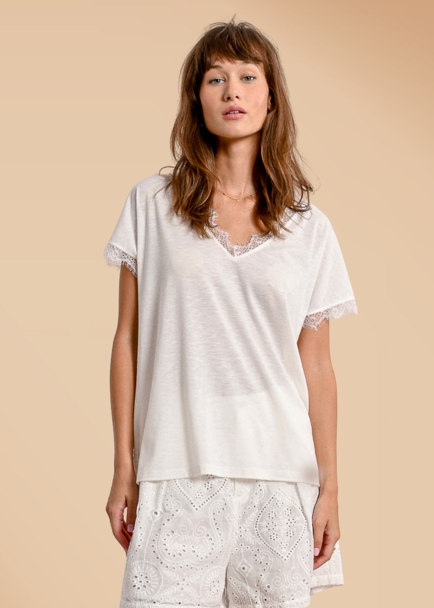 Tshirt Col V Détails Dentelle